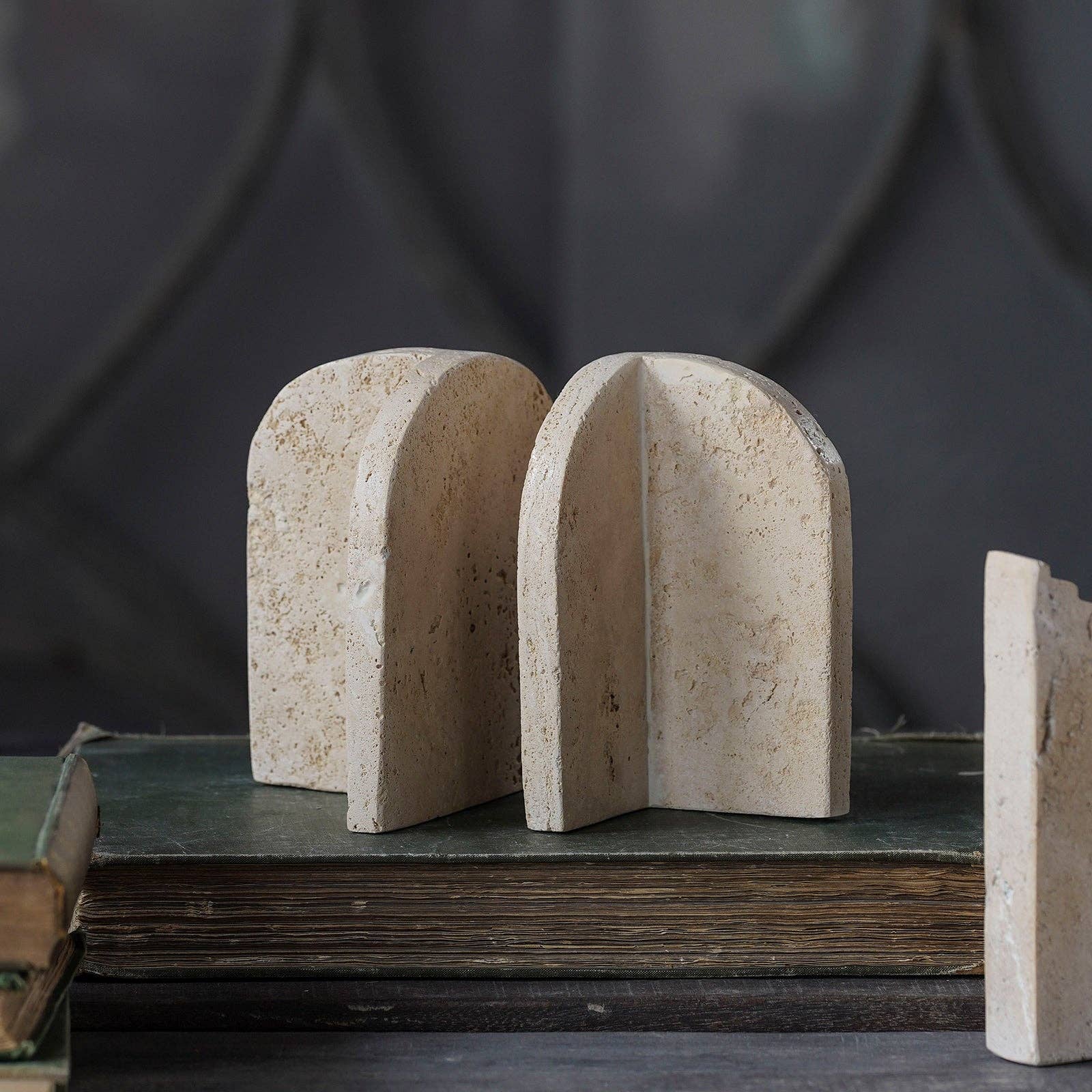 Tivoli Bookend, Pair