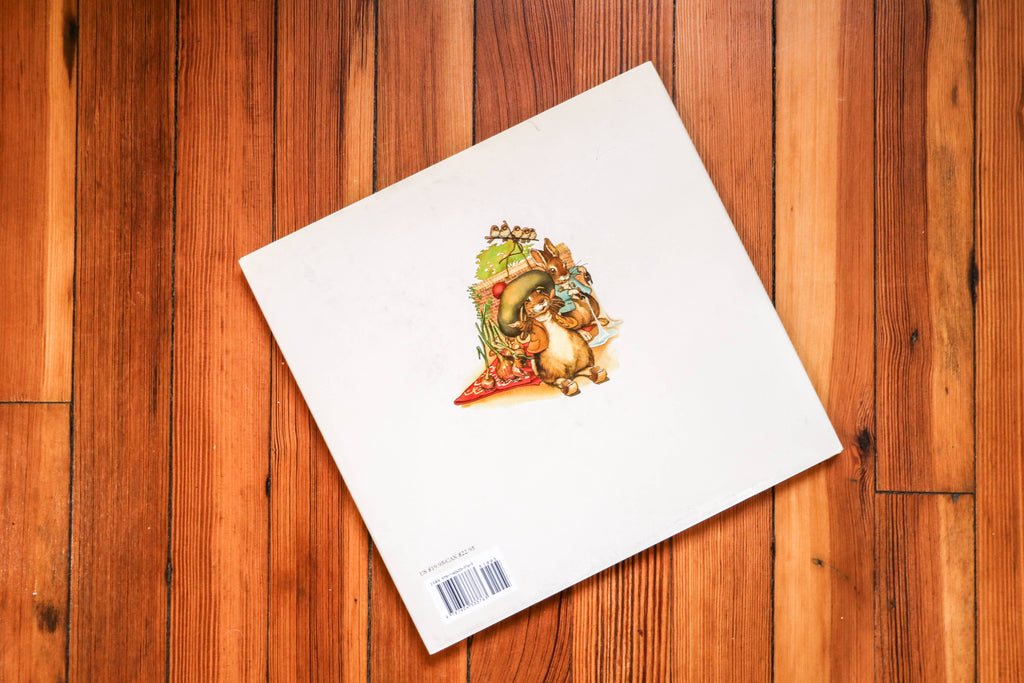 The Classic Tale of Peter Rabbit Hardcover: The Classic Ed