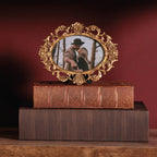 Oval Vintage Photo Frame