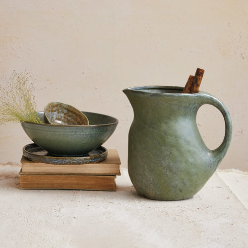 2-1/2 Quart Stoneware Pitcher
