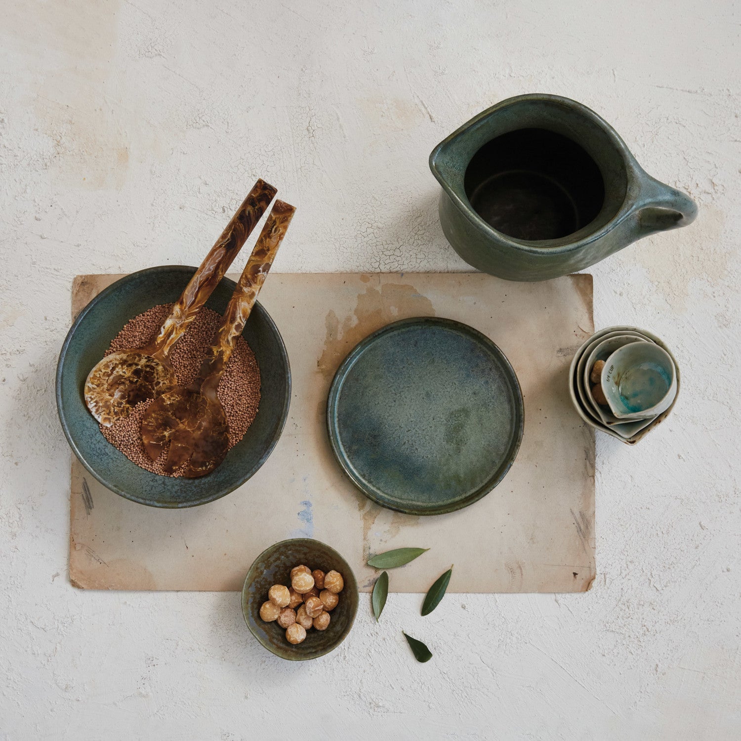 2-1/2 Quart Stoneware Pitcher