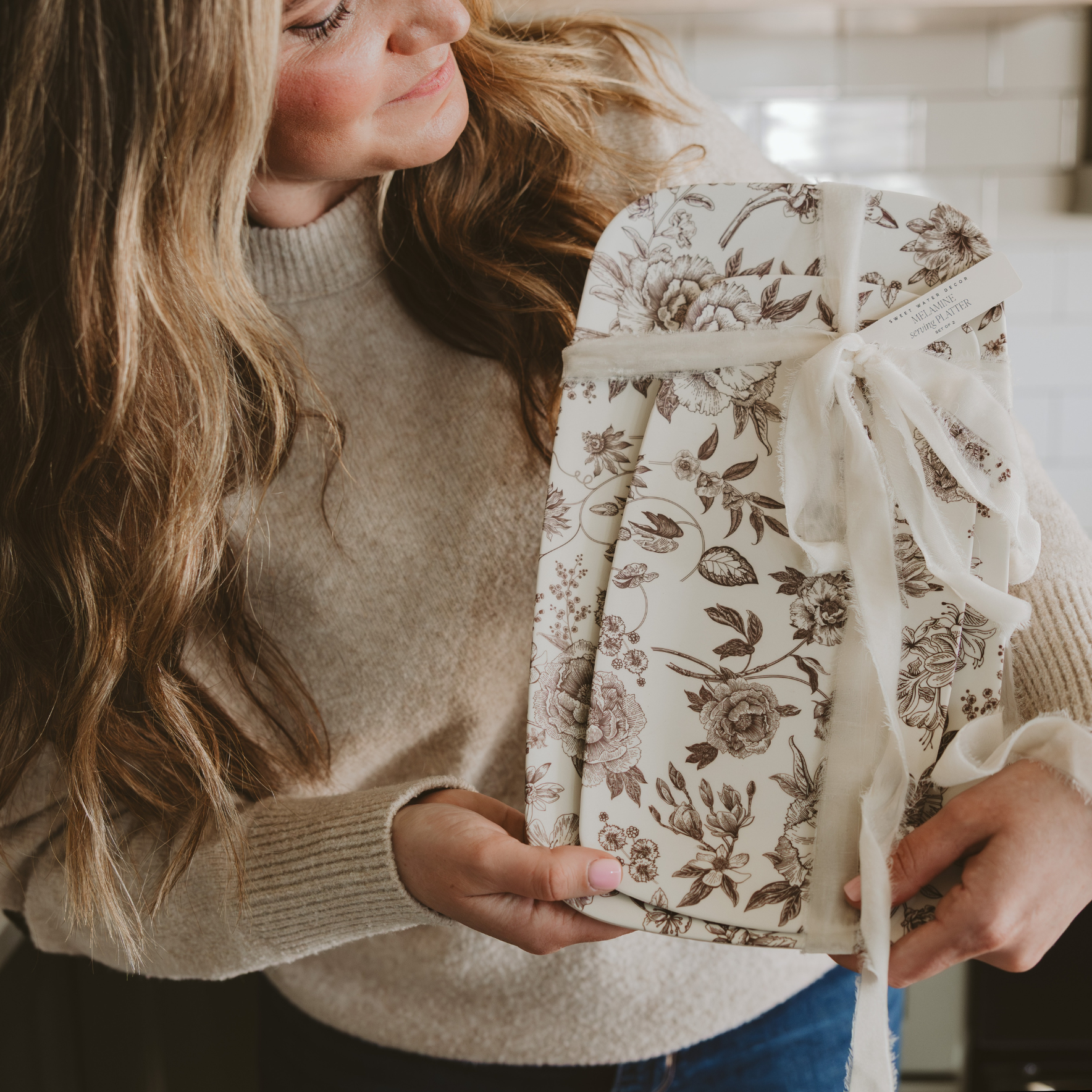 Brown Delft Stacking Melamine Trays (Set of 2)