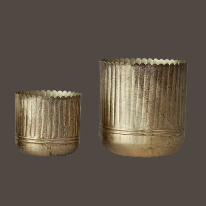 Metal Ribbed Planters with Scalloped Rims, Set of 5